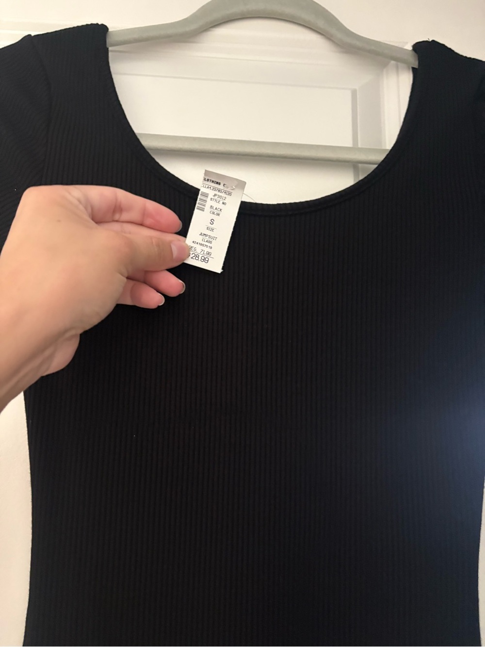 Women’s Black Ribbed Scoop Neck Dress